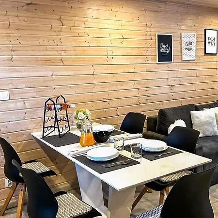 Schönes Haus Mit 2 Schlafzimmern In Ferienhaus *